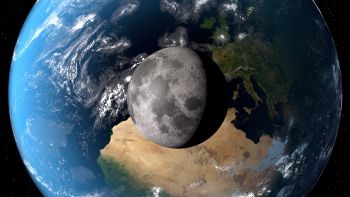 La Luna si allontana dalla Terra