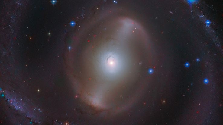 Galassia a spirale barrata