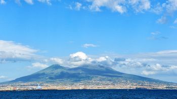 Scosse intorno al Vesuvio