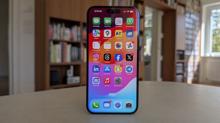 Il display di iPhone 16 Plus