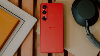 sony xperia 1 vi colore scarlet rosso