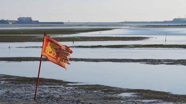 Riemersa un'isola in Italia