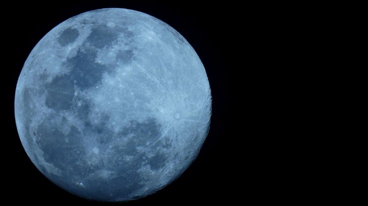 Luna piena della Neve a febbraio