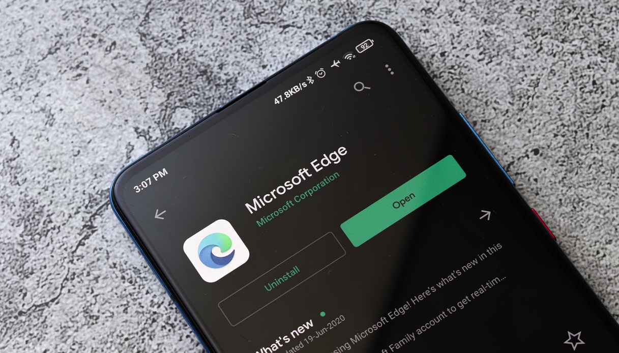 https://wips.plug.it/cips/tecnologia/cms/2025/03/microsoft-edge-android.jpg