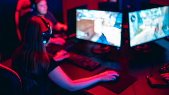 Foto di pc da gaming mente giocano