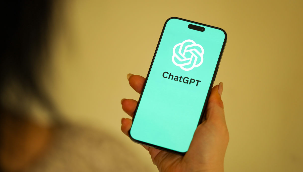 https://wips.plug.it/cips/tecnologia/cms/2025/05/chatgpt.jpg