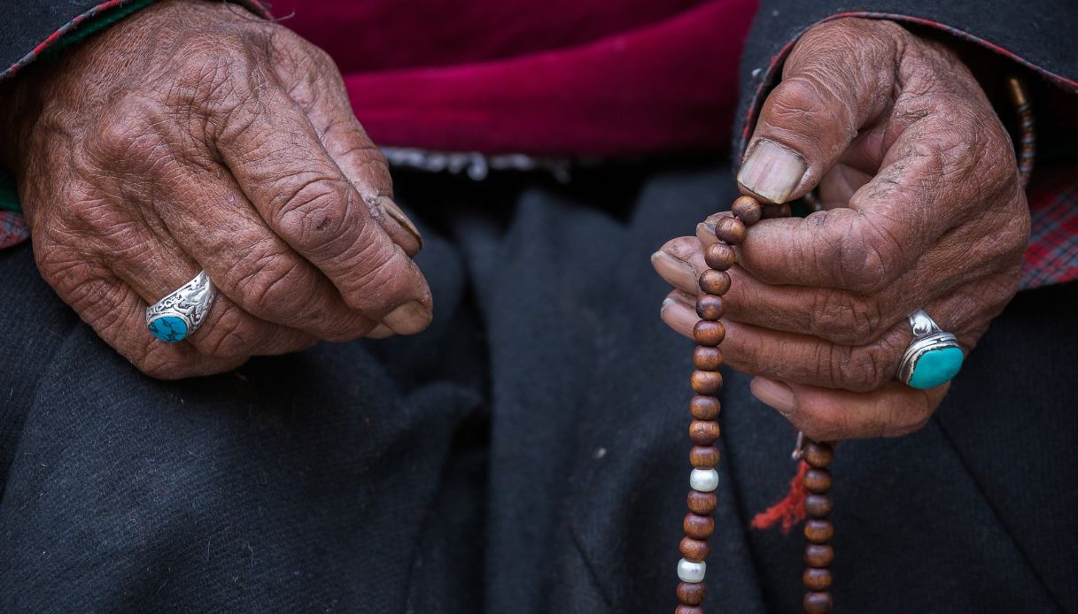 https://wips.plug.it/cips/tecnologia/cms/2025/05/evoluzione-in-tibet.jpg