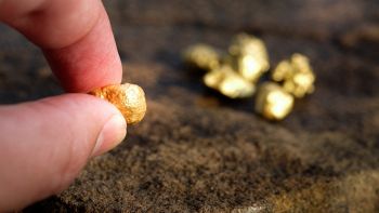 Vera origine dell'oro nell'Universo