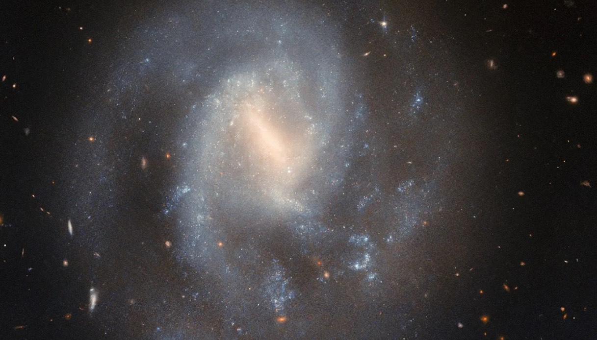 https://wips.plug.it/cips/tecnologia/cms/2025/06/galassia-a-spirale-ha-ospitato-una-supernova.jpg