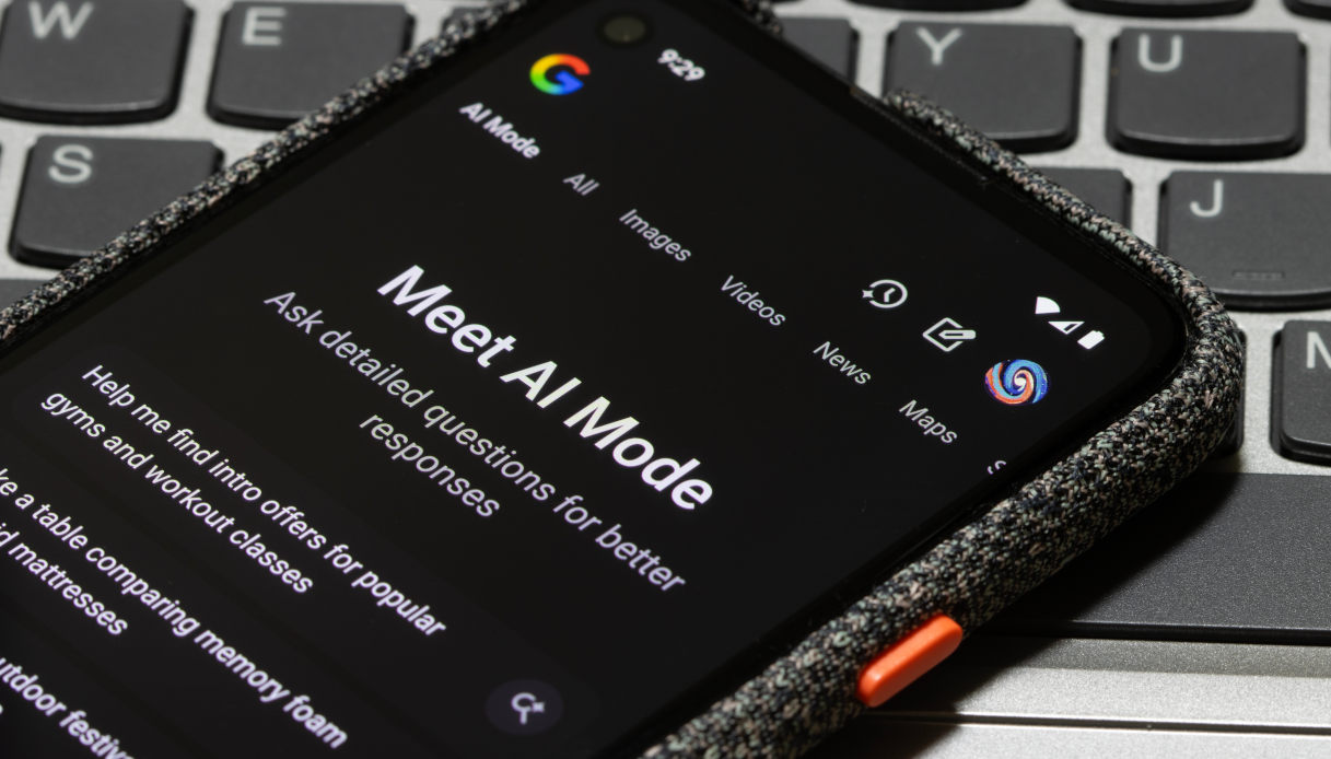 https://wips.plug.it/cips/tecnologia/cms/2025/06/google-ai-mode.jpg