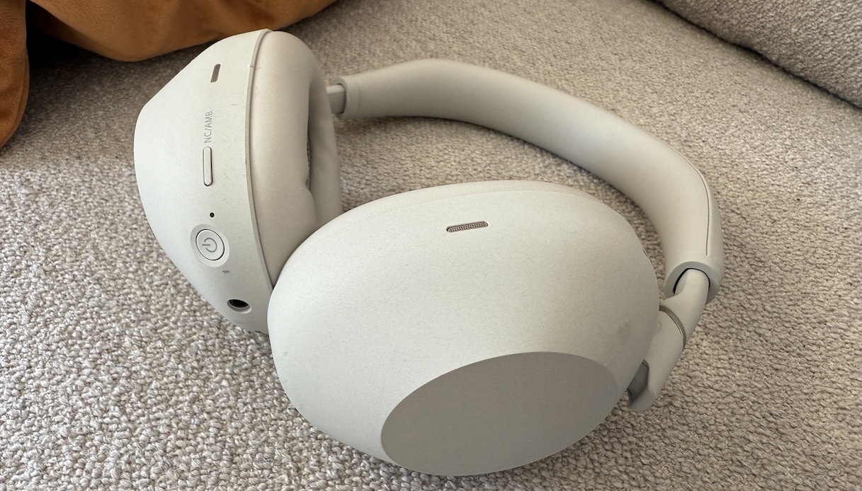 Sony WH-1000XM6