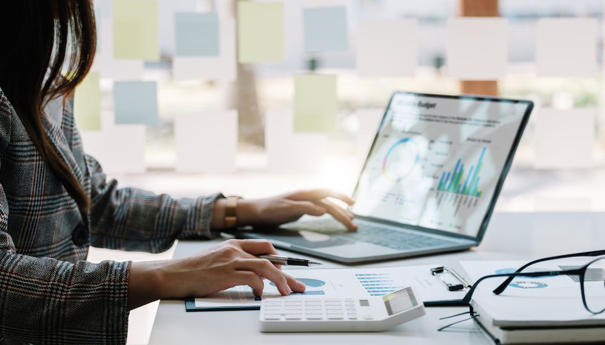 https://wips.plug.it/cips/tecnologia/cms/2025/06/opportunita-di-lavoro-nel-settore-ict-in-italia.jpg