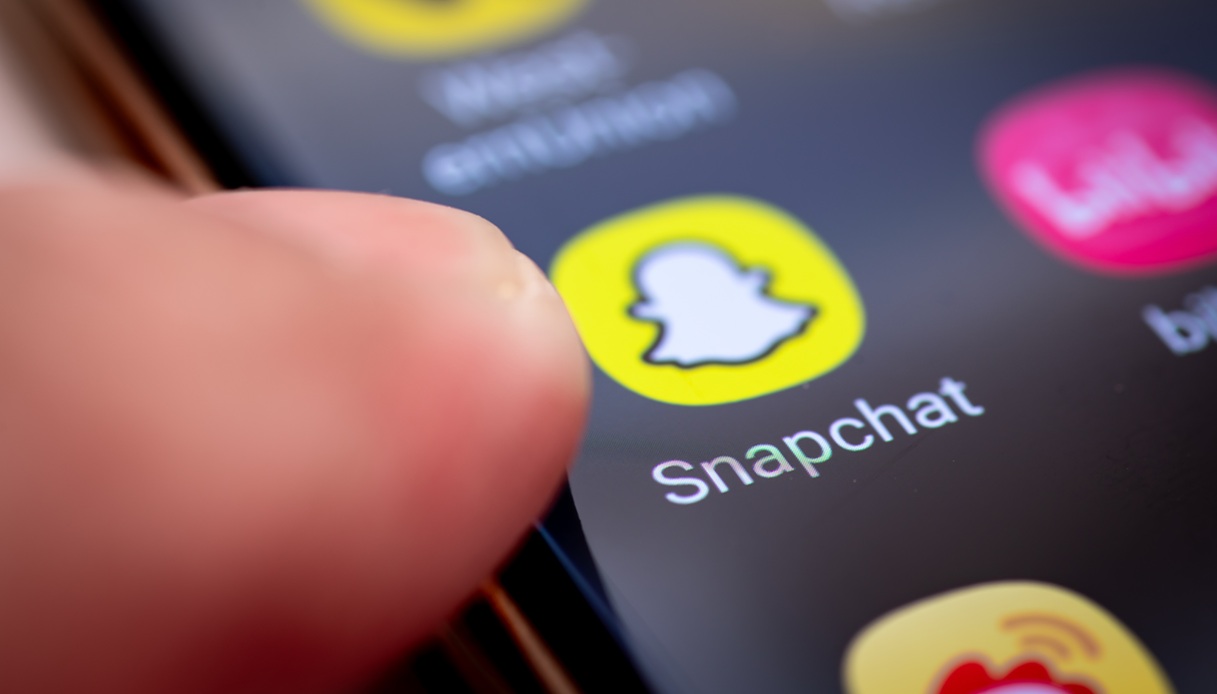 https://wips.plug.it/cips/tecnologia/cms/2025/06/snapchat.jpg