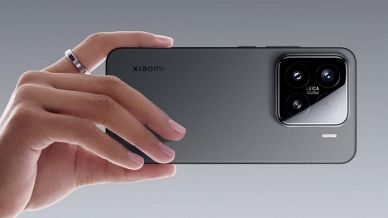Parte posteriore dello smartphone Xiaomi 15
