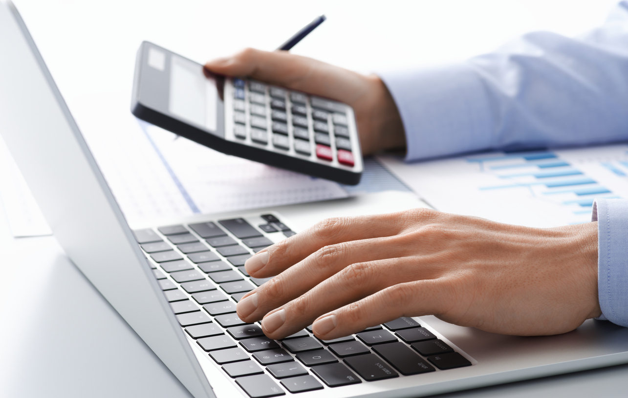 https://wips.plug.it/cips/tecnologia/cms/2025/07/cashflow.jpg