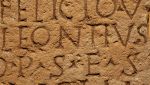 Intelligenza artificiale decifra testo romano