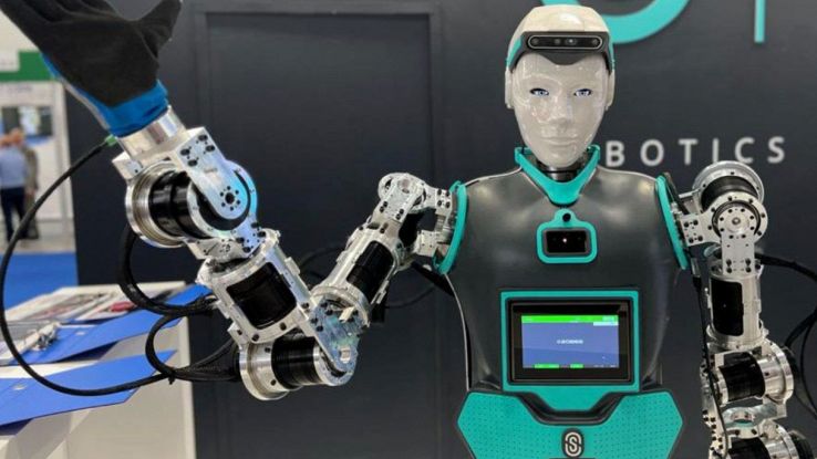 RoBee, primo robot umano prodotto in Italia