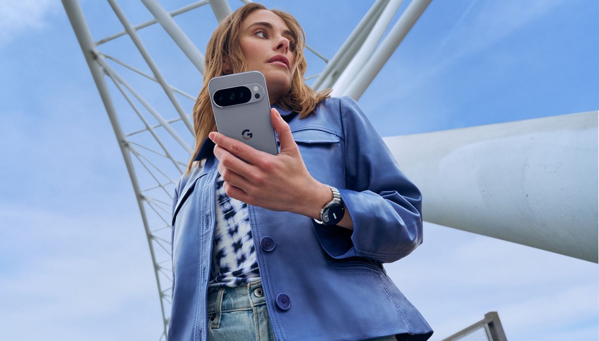 https://wips.plug.it/cips/tecnologia/cms/2025/08/google-pixel-10-pro.jpg