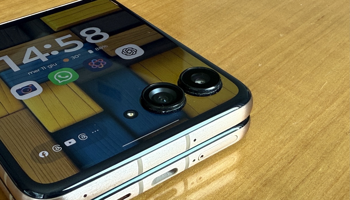 Moto Razr 60 Ultra