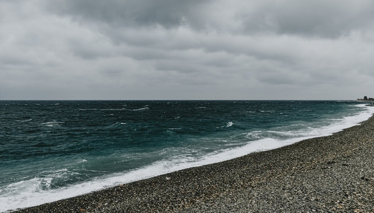 https://wips.plug.it/cips/tecnologia/cms/2025/08/mare-del-nord-pericoloso.jpg