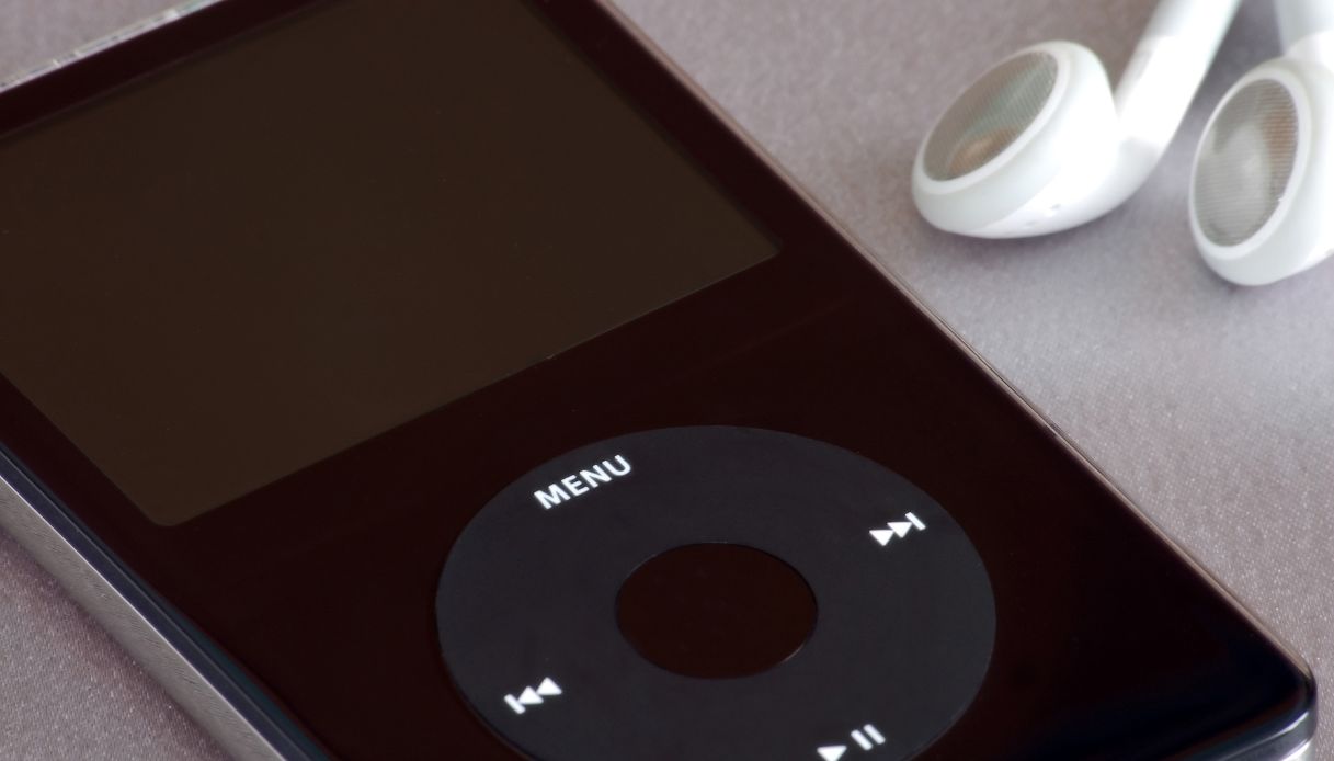 https://wips.plug.it/cips/tecnologia/cms/2025/09/ipod.jpg