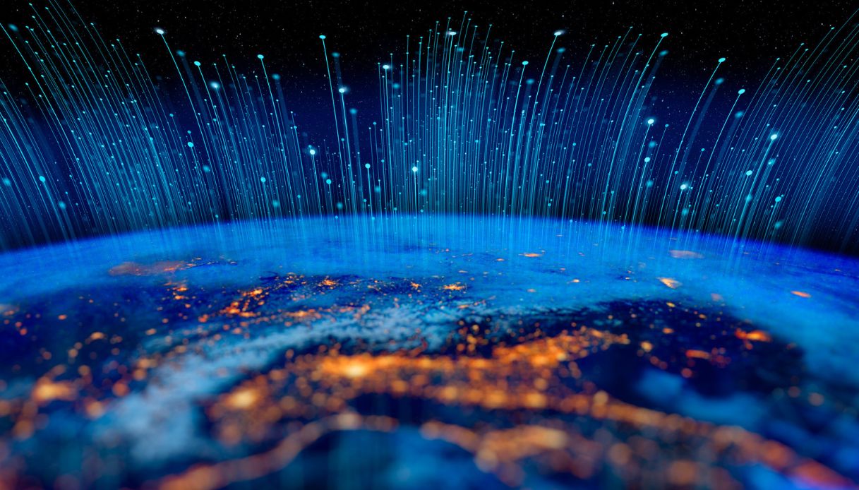 https://wips.plug.it/cips/tecnologia/cms/2025/09/segnale-universo-parallelo.jpg