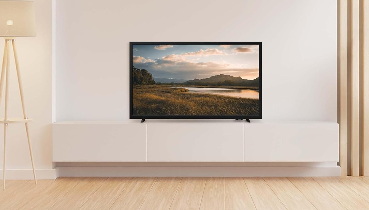 https://wips.plug.it/cips/tecnologia/cms/2025/09/smart-tv-samsung.jpg