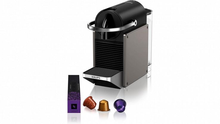 Amazon, macchina da caffè Krups Nespresso Pixie ora in sconto