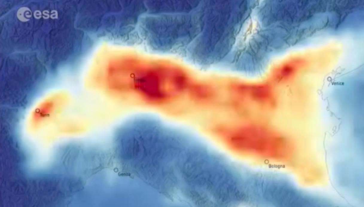 https://wips.plug.it/cips/tecnologia/cms/2025/10/area-piu-inquinata-d-italia.jpg