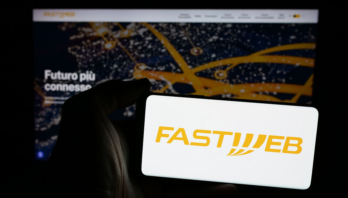 https://wips.plug.it/cips/tecnologia/cms/2025/10/fastweb.jpg