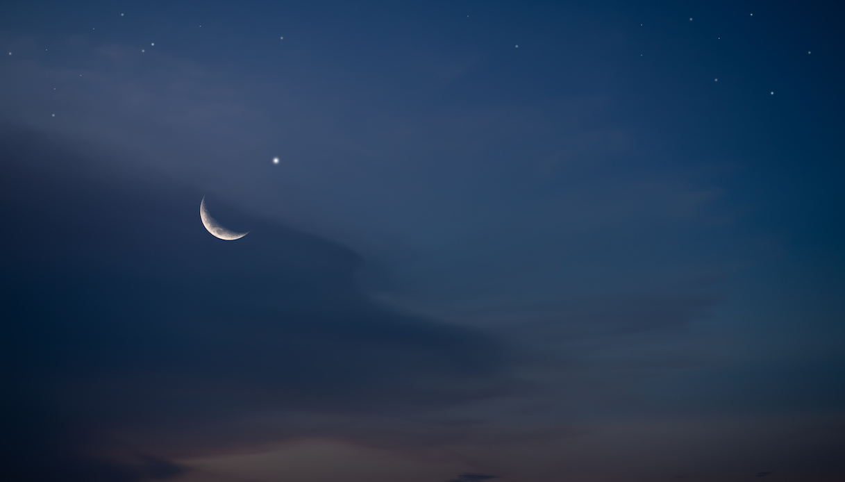 https://wips.plug.it/cips/tecnologia/cms/2025/10/luna-e-venere.jpg