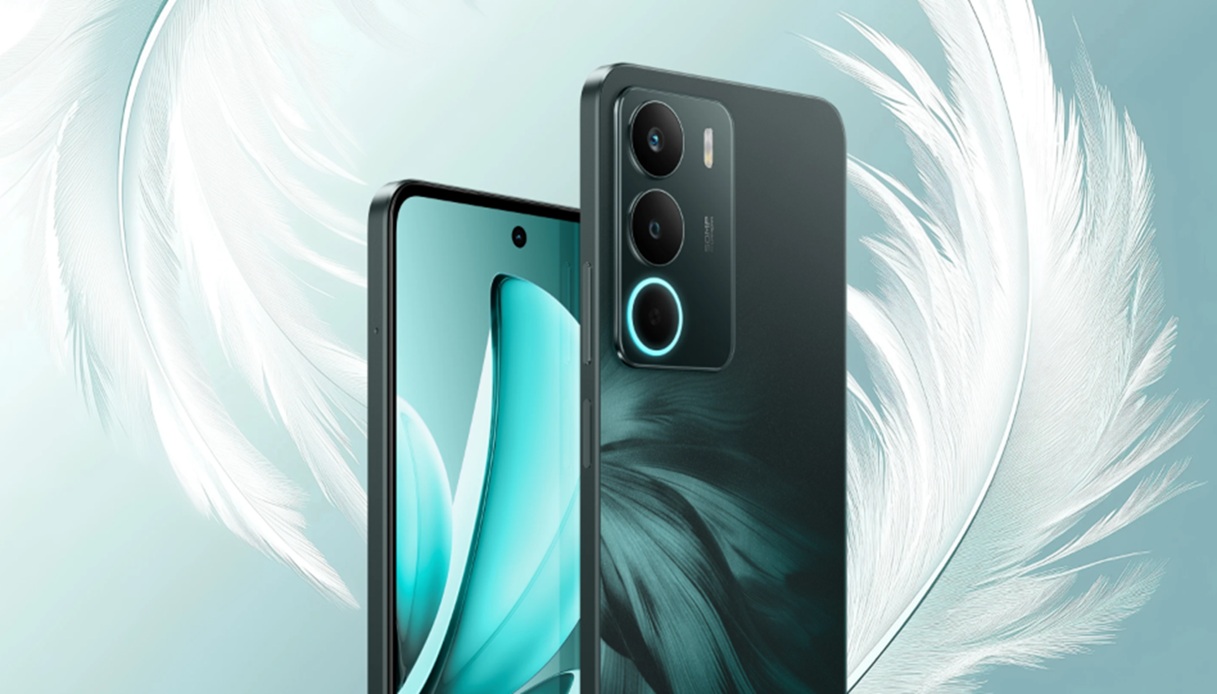 https://wips.plug.it/cips/tecnologia/cms/2025/10/realme-c71.jpg