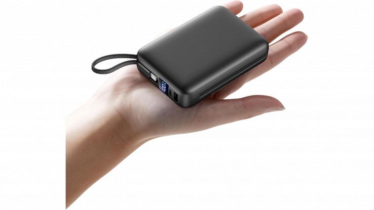 Amazon, sconto shock sul power bank in offerta per il Black Friday