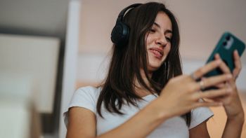 Vibes arriva in Italia: il social dedicato ai video AI di Meta sfida Sora