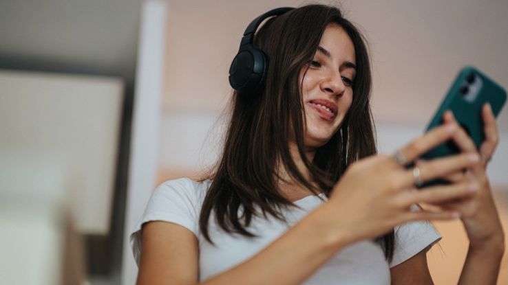 Vibes arriva in Italia: il social dedicato ai video AI di Meta sfida Sora