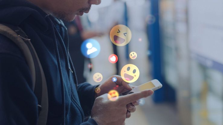 Ecco come sono nate e chi ha inventato le emoticon