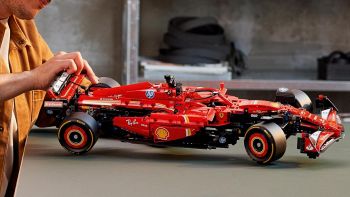 LEGO Technic Ferrari SF-24