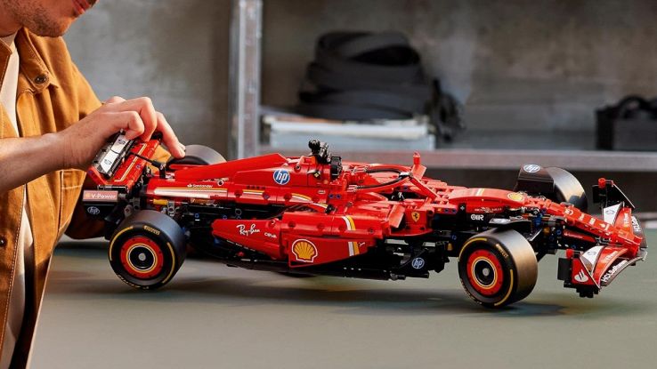 LEGO Technic Ferrari SF-24