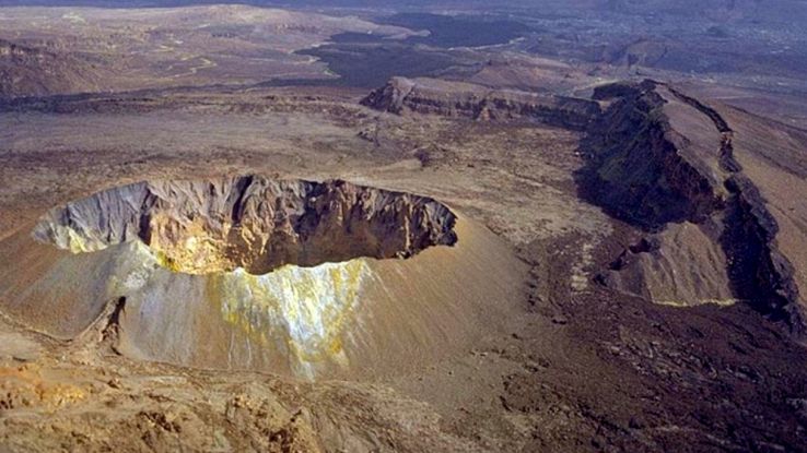 Vulcano in Etiopia in eruzione