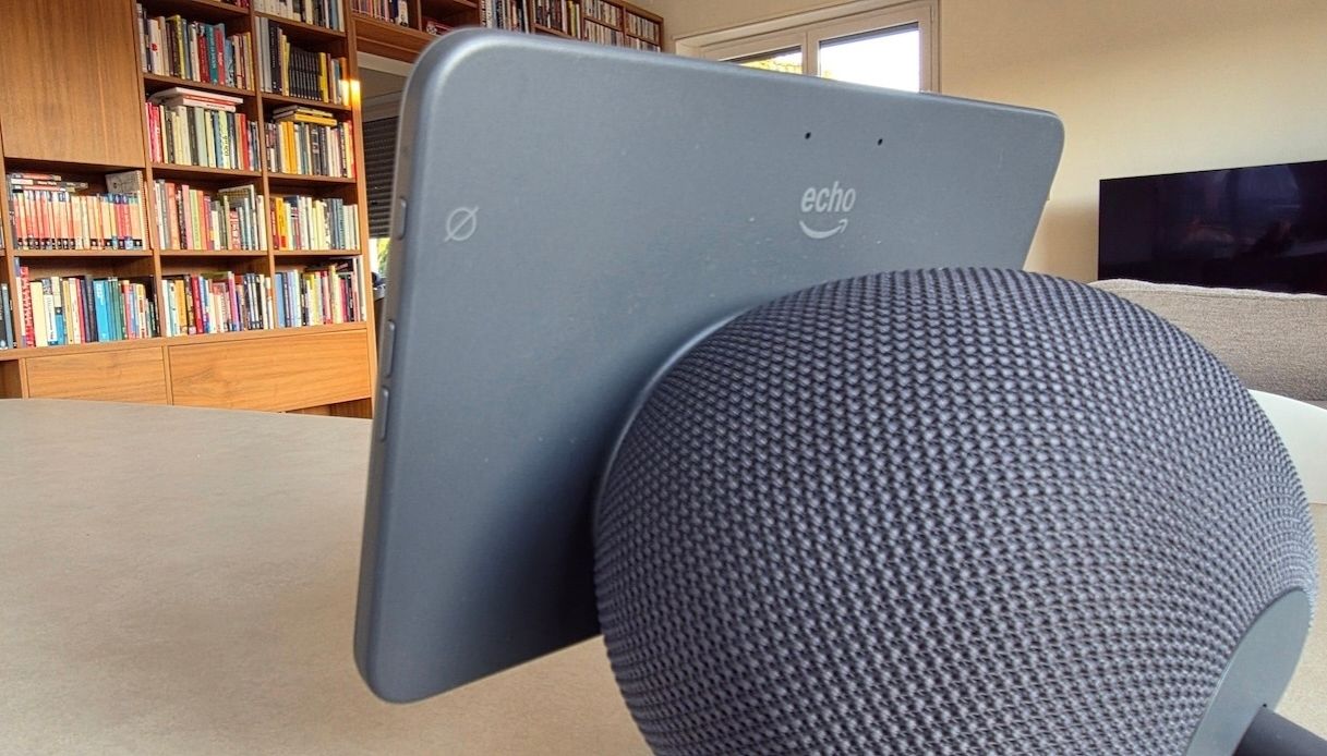 Amazon Echo Show 8