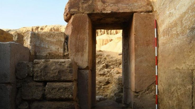 Gli archeologi hanno riportato alla luce un tempio egizio risalente a 4.500 anni fa