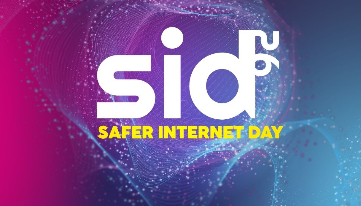 https://wips.plug.it/cips/tecnologia/cms/2026/01/safer-internet-day-2026.jpg