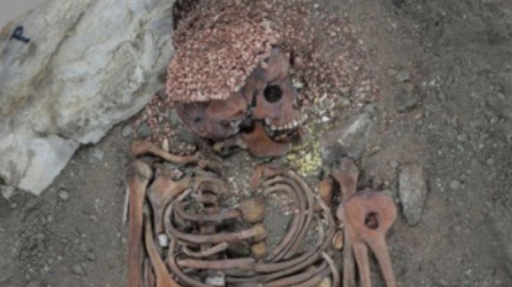 Scheletro di un giovane ragazzo