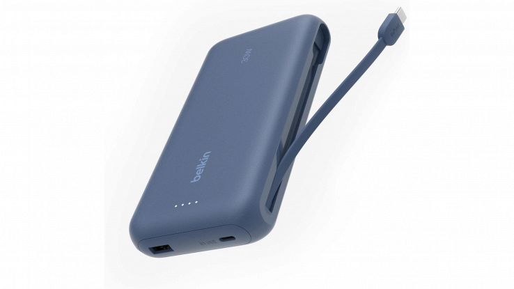 Sconto da non perdere per il power bank da 20K con cavo integrato