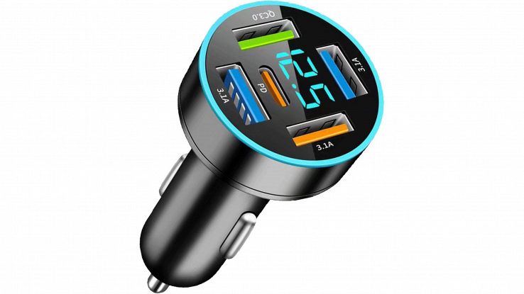 Questo caricabatterie multiplo per auto è un affare: costa meno di 10€