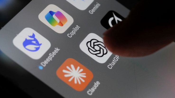 ChatGPT, Grok e Claude fuori uso: picco di segnalazioni per le principali AI