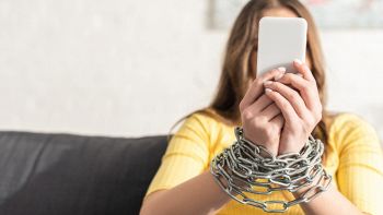 Dipendenza da social media