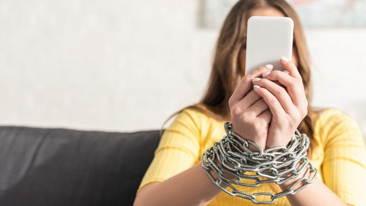 Dipendenza da social media