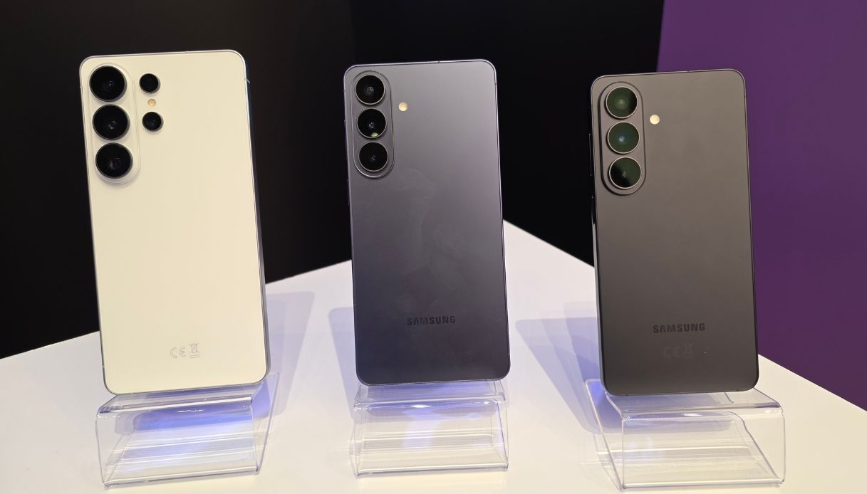 https://wips.plug.it/cips/tecnologia/cms/2026/02/libero-tecnologia-samsung-galaxy-s26-3.jpg