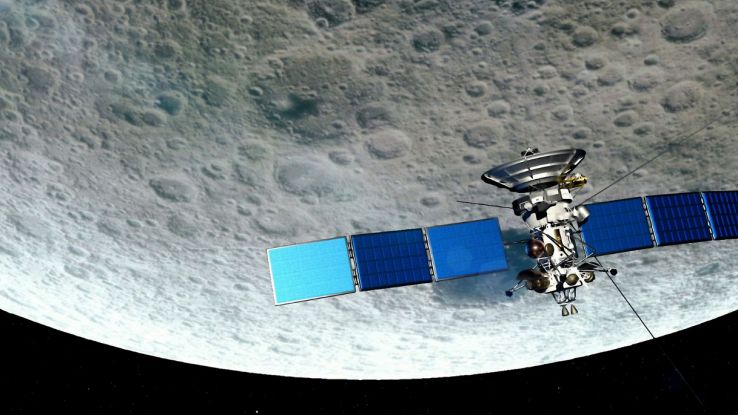 Luna, satellite in orbita